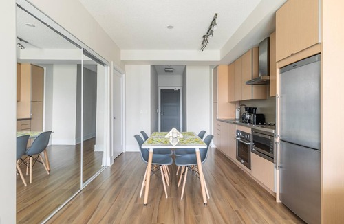 Toronto Entertainment District Condo | GLOBALSTAY. Paradise Birds 1 BR in Downtown