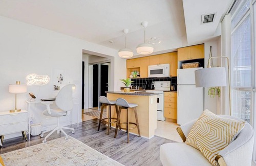 Downtown Toronto Condo | GLOBALSTAY. Sunny Studio in the Heart of DT