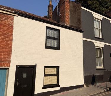 Glastonbury House | Globe Cottage