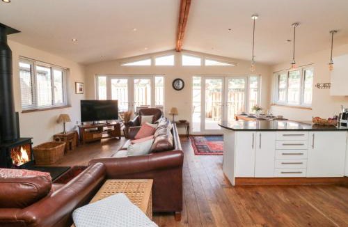 Newton Abbot House | Gloccamaura