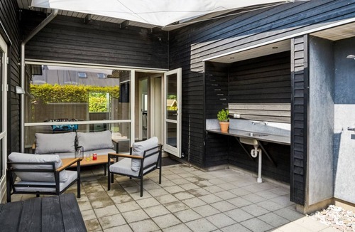 Flovt Strand House | "Gloria" - 500m from the sea by Interhome