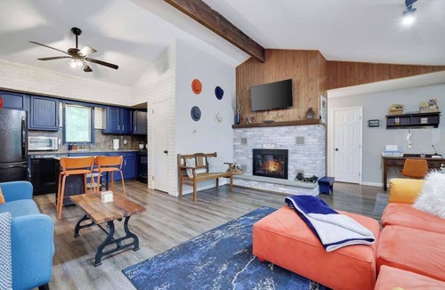 Briar Crest Woods House | Gloria's Hot Tub Game Room Fire Pit