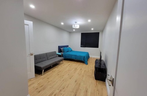 Ocean Hill House | Glorious 5 bedroom in Brooklyn NY