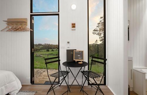 Jindivick House | Glorious Escape by Tiny Away