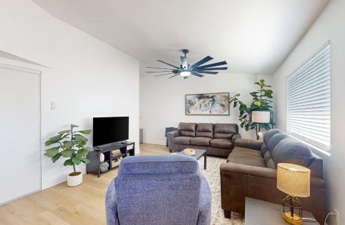 Glendale House | Glorious Glendale Getaway