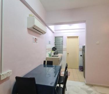 Taman Tanjung Apartment | Glory Beach Resort Seaview Private 2BR