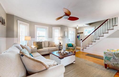 Gloucester House | Gloucester Coastal Gem