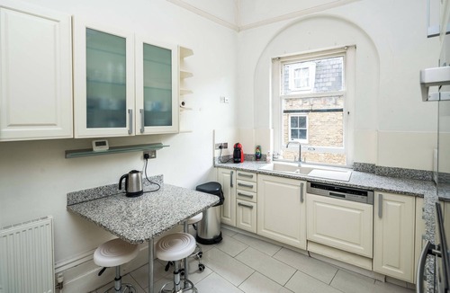 Courtfield Apartment | Gloucester Gateway Residences