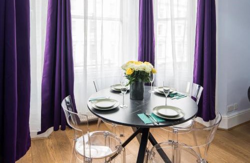 Courtfield Apartment | Gloucester Station Gem: 3 Bedroom Oasis