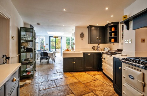 Lechlade House | Gloucestershire House