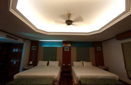 Taman Tanjung Ski Chalet | GLX Private Pool Villa