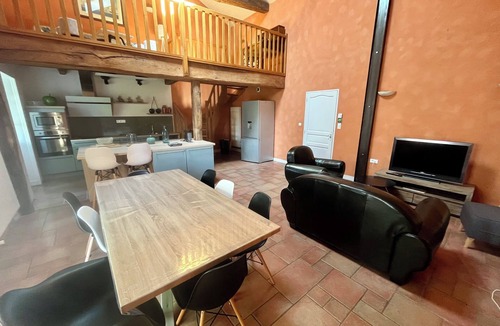 Nalliers House | Glycine, gîte sleeps 7