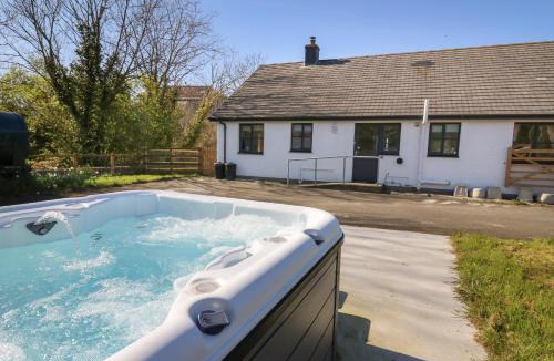 Llansantffraed House | Glyn Cottage