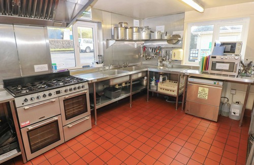 Dol-y-Gaer Cottage | Glyntawe Outdoor Centre