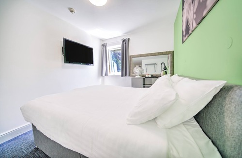 Quedgeley Hotel | GO2 Gloucester Hotel by OYO