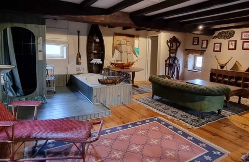 Leguillac-de-l'Auche Other | Goal Castle