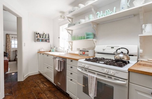 Saugerties House | Goat Hill Cottage | Heated Pool, Fireplace, Views