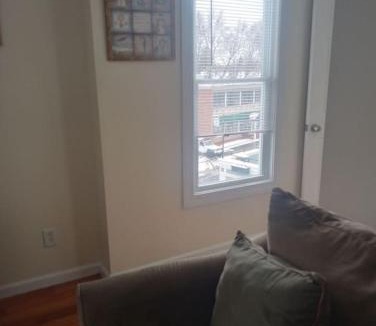 Niskayuna Apartment | godlyone bedroom free parking