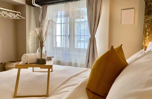 Old Town Apartment | Goethe House in old town Zürich