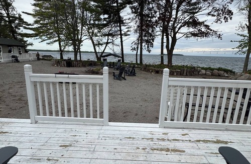 Ramara Cabin | Goffatt Island-your private island One bed cabin 207