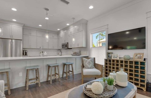 Seacrest House | Goin' Coastal | Pet Friendly | 6-Seater Golf Cart