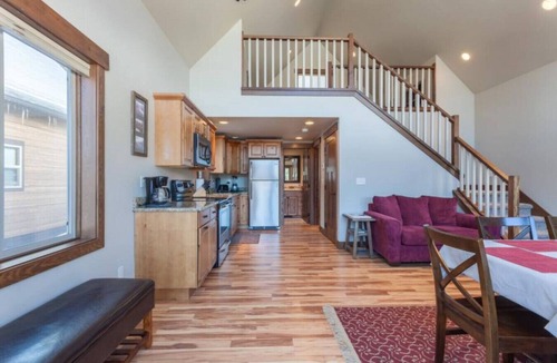 West Glacier Ski Chalet | Going to the Sun Chalet B