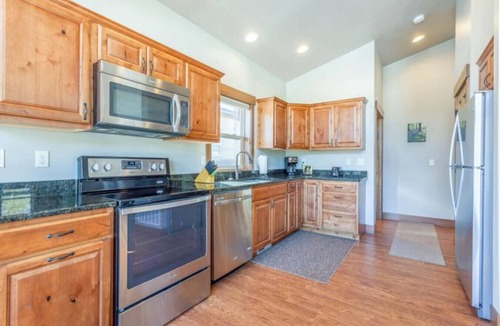 West Glacier Ski Chalet | Going to the Sun Chalet E