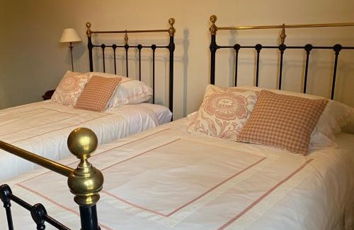 Chester Bed & Breakfast | Golborne Manor Bed and Breakfast