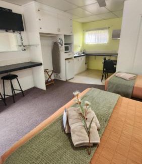 Toll Hotel | Gold City Motel