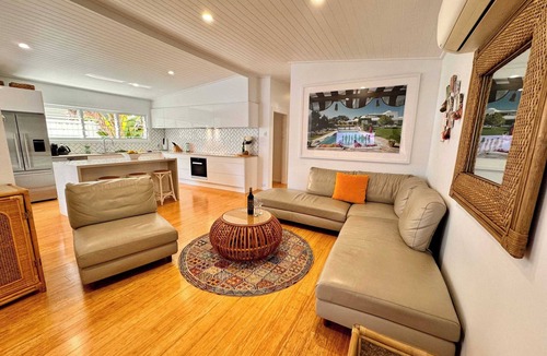 Miami House | Gold Coast Miami Beach House With Pool & Parking