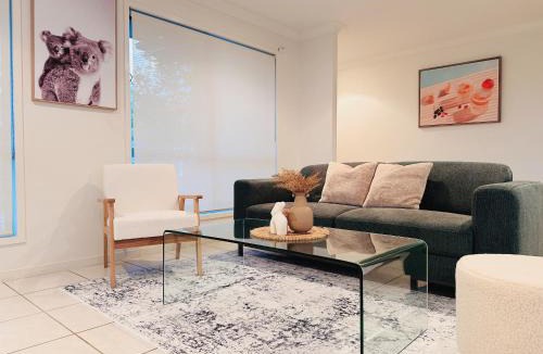 Coomera Villa | Gold Coast Oasis Villa at Theme Park