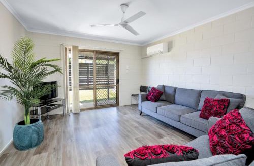 Monkland Apartment | Gold Rush Apartments