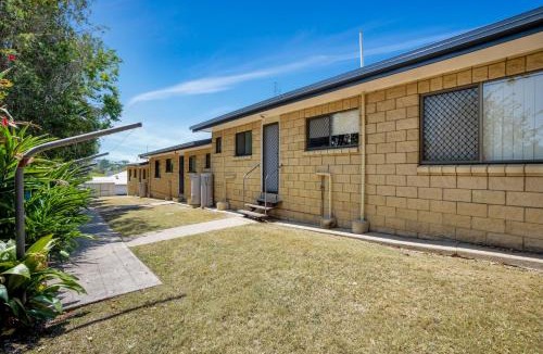 Monkland Apartment | Gold Rush Apartments