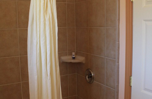 Apple Hill Hotel | Gold Trail Motor Lodge