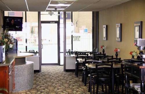 Radcliff Hotel | GOLD VAULT INN