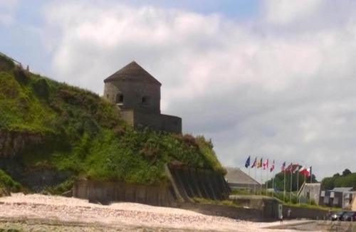 Sainte-Marguerite-d'Elle House | Golden Light Cottage Escape