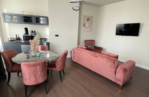 Brequerecque Apartment | Golden 009