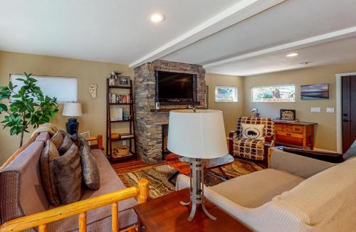 Kings Beach House | Golden Adventures