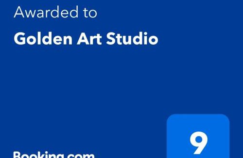 Saint-Germain-en-Laye Apartment | Golden Art Studio
