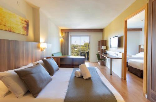 Salou City Centre Hotel | Golden Avenida Family Suites 4 Sup
