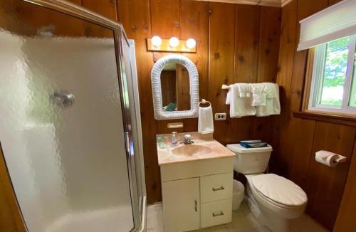 Harbor Springs House | Golden Beach Cottage