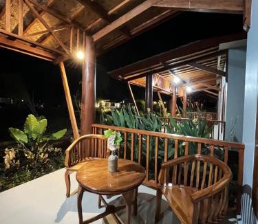 Sekotong Barat Hotel | Golden Beach Hotel Lombok