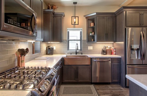 Big Bear House | Golden Bear Luxury Chalet w/SPA on acreage