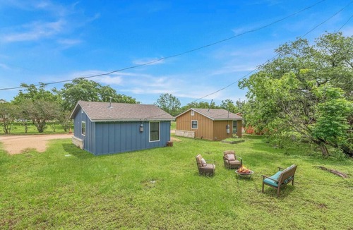 West Park Cottage | Golden Cottage ~ .5 mile to A&M