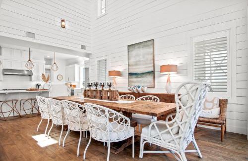 Cinnamon Shore House | Golden Daze 239 SE