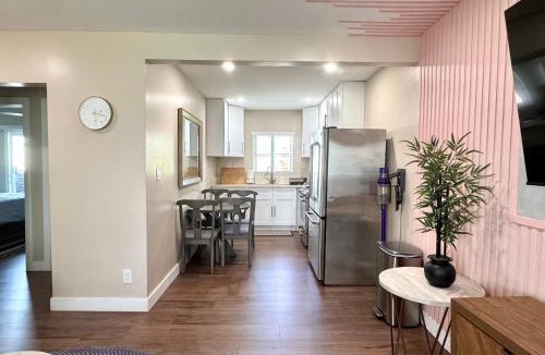 Downey Apartment | Golden Downey Designer Abode - Poolside Suite