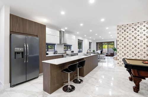 Croissant Park House | Golden Fox Downtown Pool House