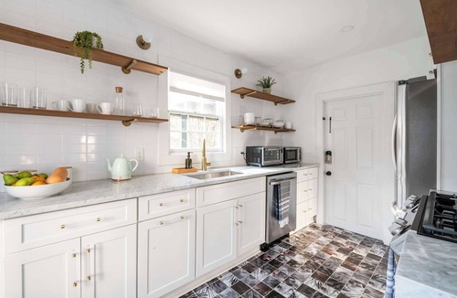 Inman Park Apartment | Golden Gazelle