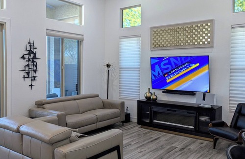 Scottsdale House | Golden Hour Haven: Epic Mountain Views and Resort-Style Backyard!