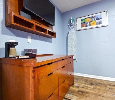 Seagoville Hotel | Golden Inn
